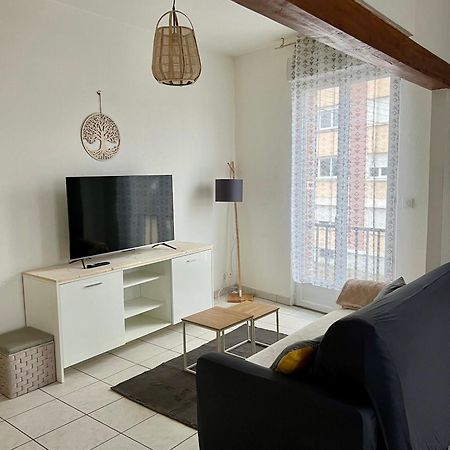 Good Loc Apartment Sens Luaran gambar